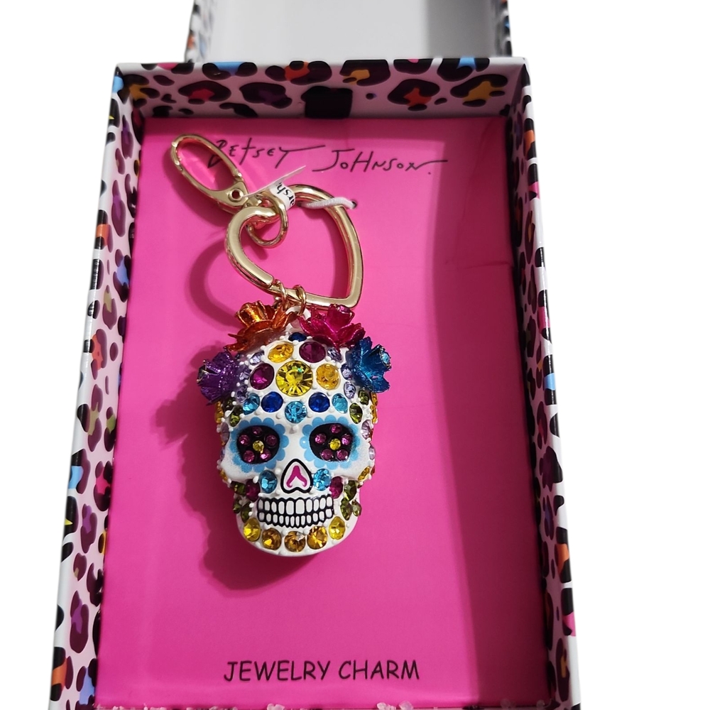 NWT Betsey Johnson Multicolor Sugar Skull Keychain Bag Charm Dia DE Los Muertos